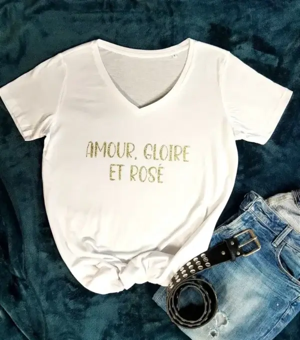 Tee-shirt blanc col V « Rosé »