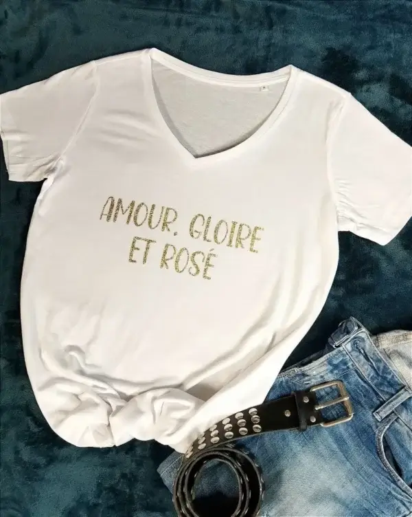 Tee-shirt blanc col V « Rosé »