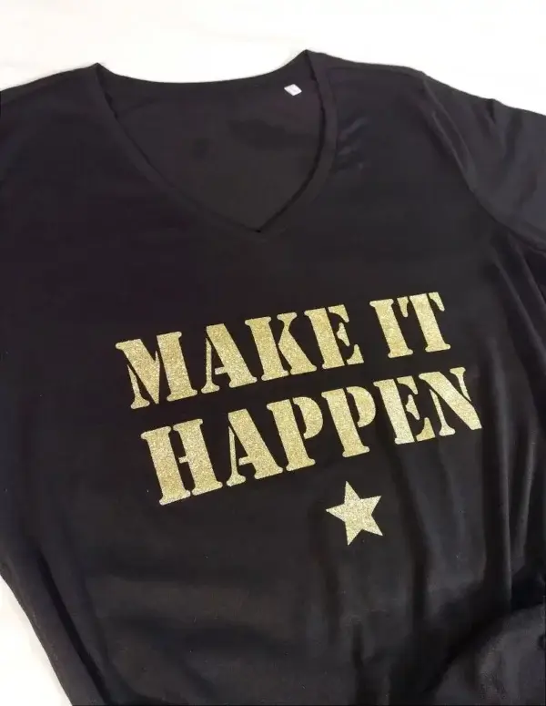 Tee-shirt noir col V « Make It Happen »