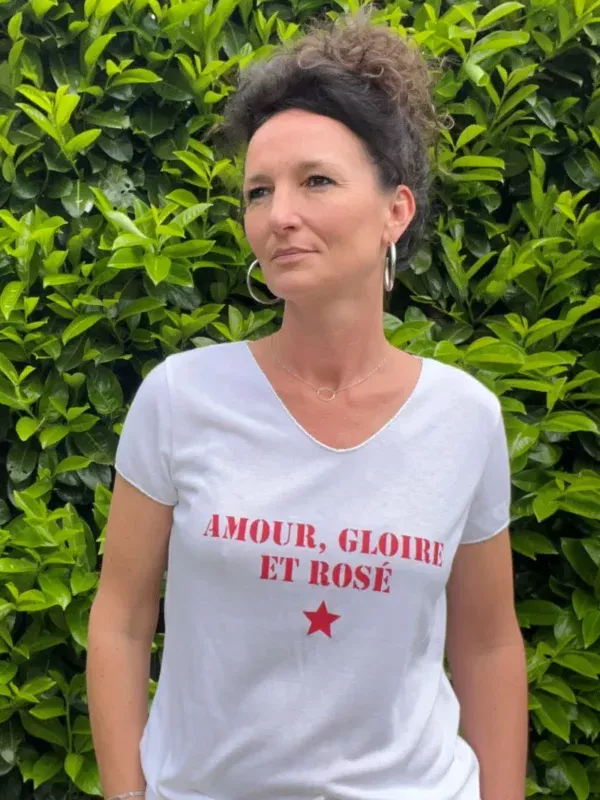 Tee-shirt blanc et rouge "Amour, Gloire et Rosé", tee-shirt pour femme, col V, taille unique