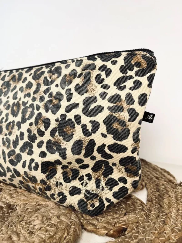 Grande pochette / sac à main léopard avec son printage "Enjoy the ride" en doré pailleté