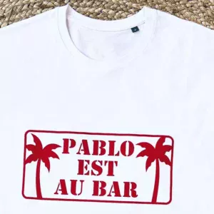Tee-shirt homme Pablo est au Bar". Tee-shit Blanc et rouge, spécial Férias.